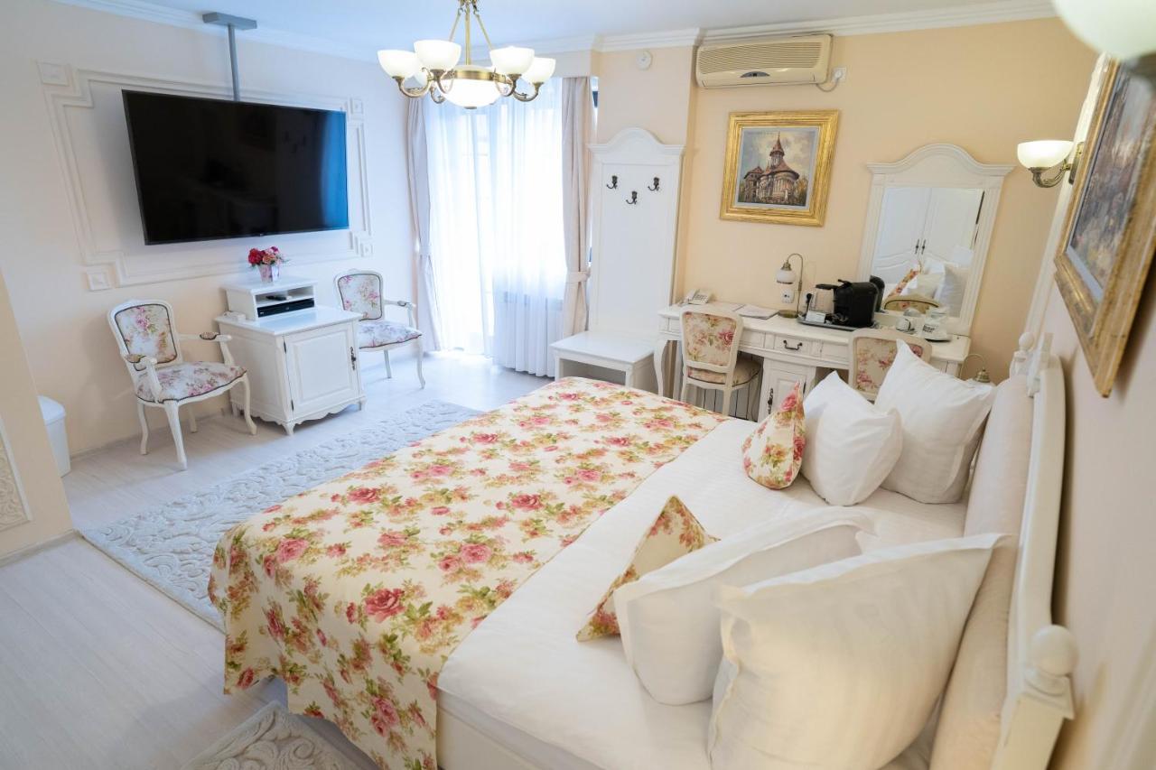 Villa Alice Сучеава Екстериор снимка